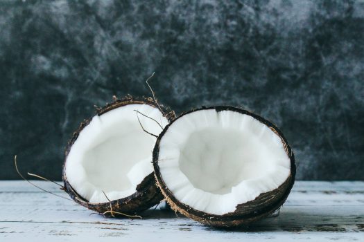 10 Beneficios de comer coco.